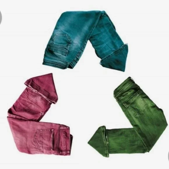 ♻️❤️Doing our part to reduce textile waste! ❤️♻️