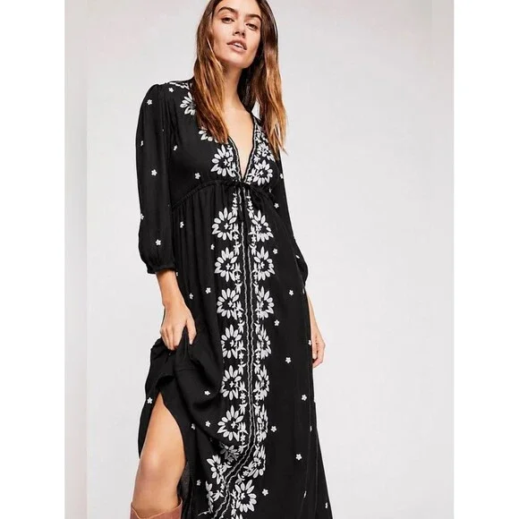 Free People Fable Embroidered V-Neck Midi Dress Sz M Boho Cottagecore Romantic