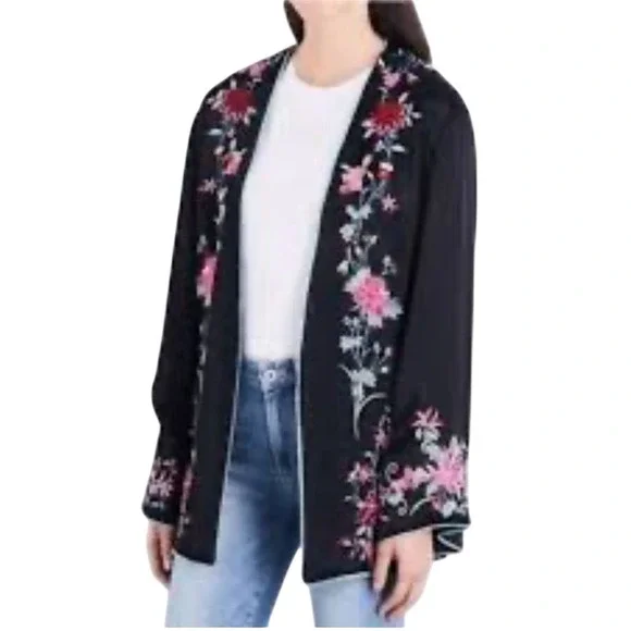 Free People‎ Black Floral Embroidered Satin Robe Kimono Bell Sleeve S Artsy Boho