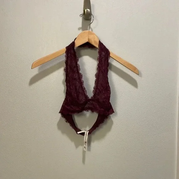 𝅺free People deep purple lace bralett