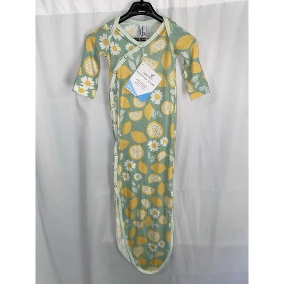 NWT Copper Pearl Newborn Knotted Gown Lemon Print