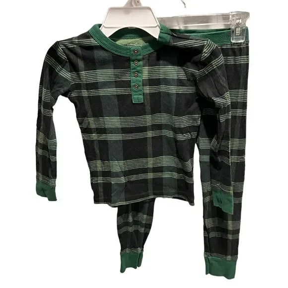 Hearth and Hand with Magnolia youth‎ pajama set size 8