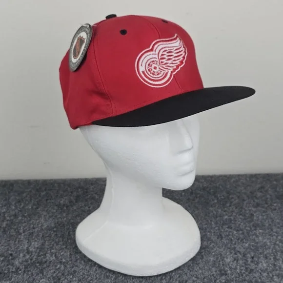Detroit Red Wings NHL snapback‎ hat red black Logo 7 official licensed