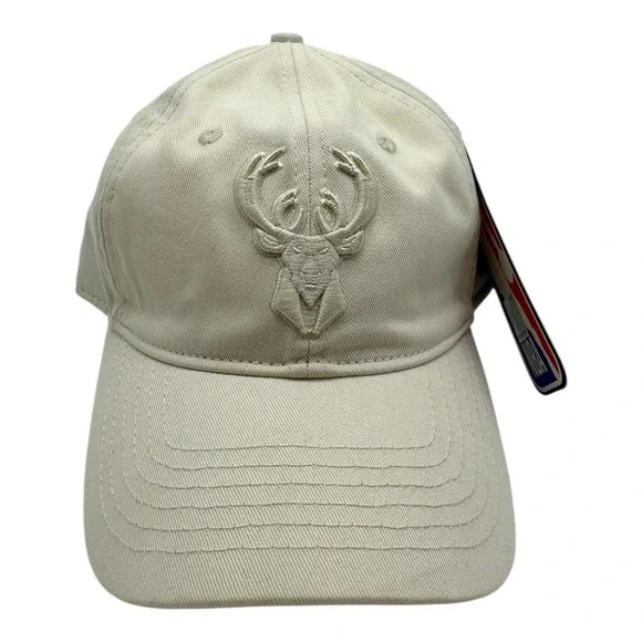 Pro Standard‎ Milwaukee Bucks Hat Cap Strapback Adjustable White NBA Basketball