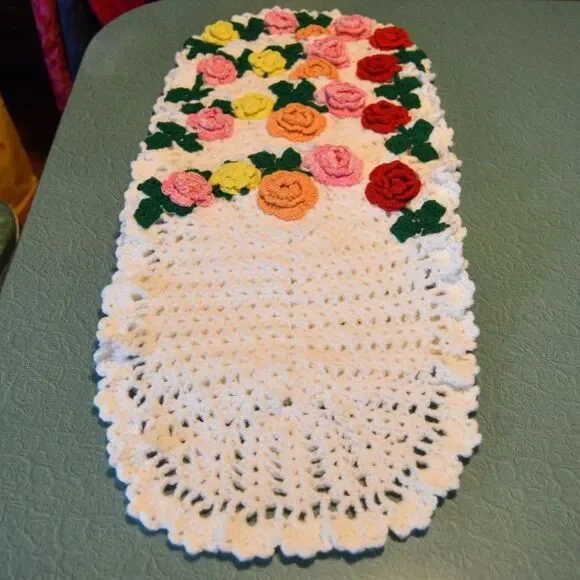 Vintage Crochet Floral Placemats Set of 4 Handmade Cottagecore 12x16