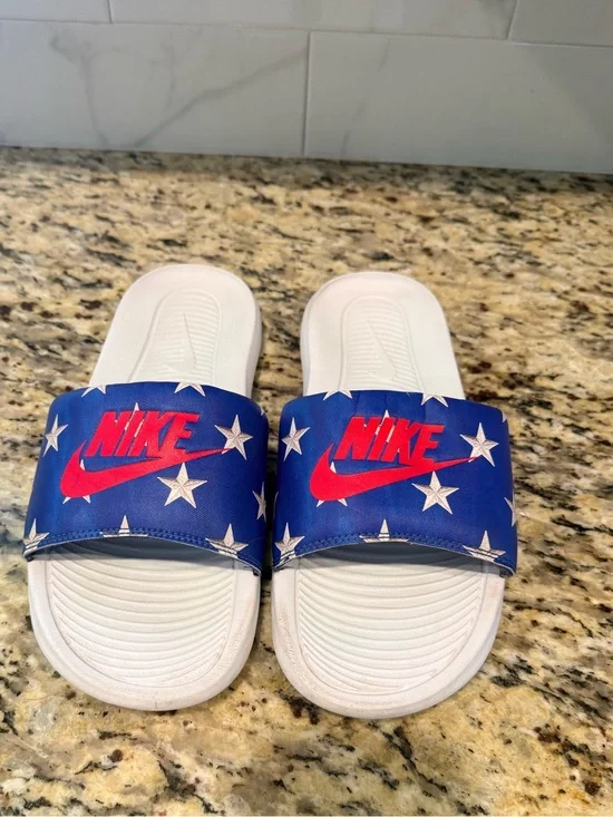 Nike Men’s White Slide Sandals with Blue Star Strap