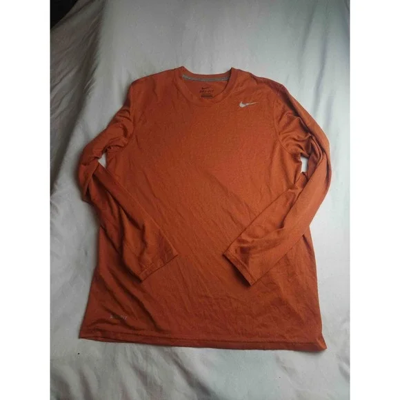 Nike Dri-FIT T-Shirt Men M Orange Moisture Wicking Sporty Performance Athleisure