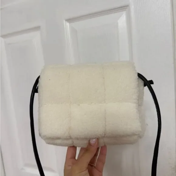Elegant Cream Crossbody Bag