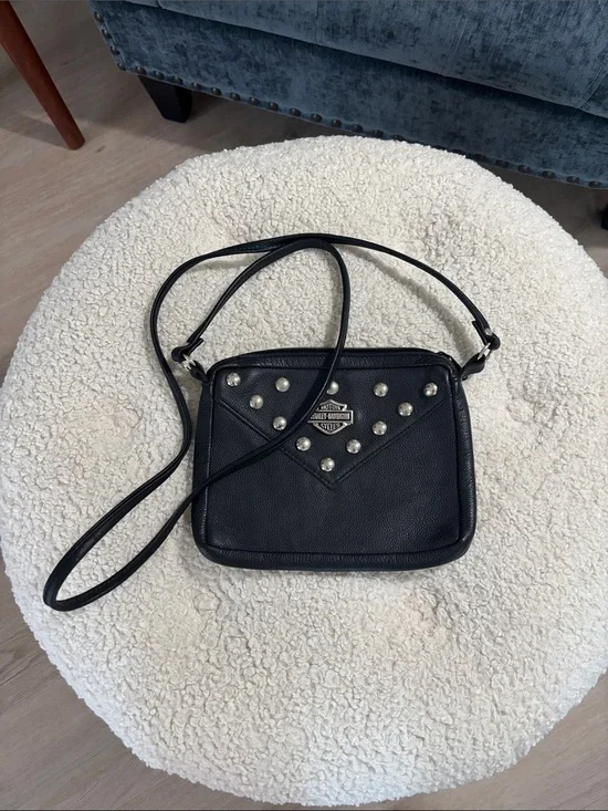 HARLEY DAVIDSON HD CROSSBODY LEATHER PURSE BLACK STUDDED SMALL