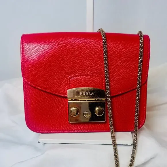 Furla Metropolis Red leather crossbody with gold chain strap