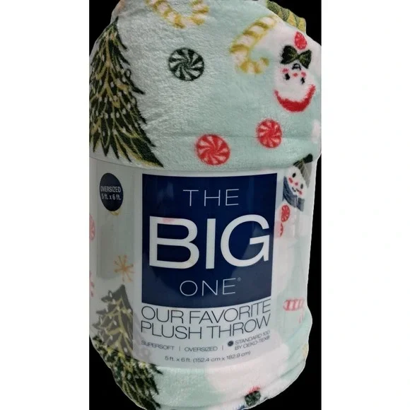 Christmas Plush Throw Blanket 5' x 6', Soft and Cozy, Snowmen and Coco‎ cups