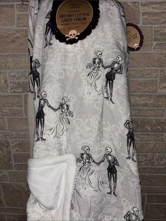 Viral reversible wedding couple blanket so soft Halloween
