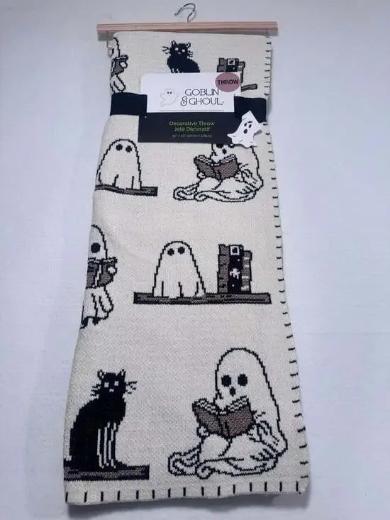 Goblin & Ghoul Halloween Ghost Reading Books Throw Blanket 50x70 NWT