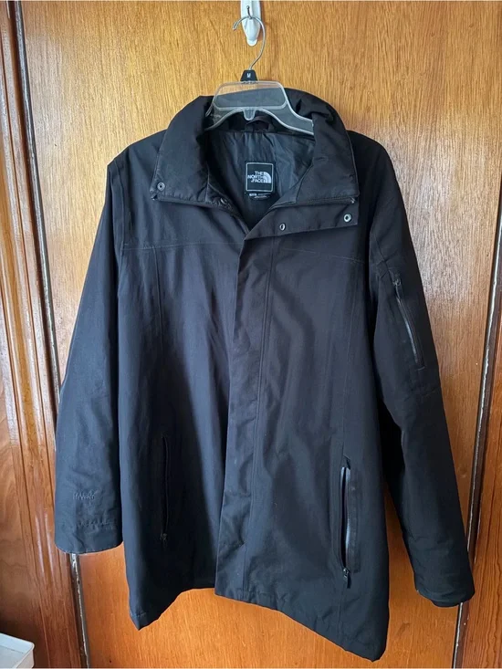 The North Face Men's Black Jacket