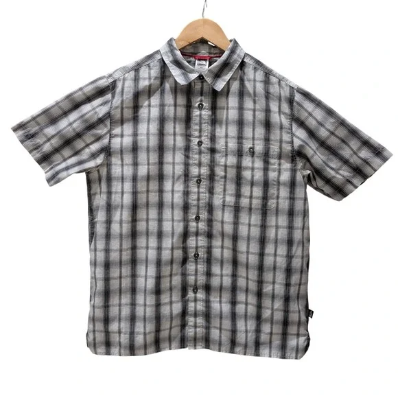 The North Face Mens Plaid Short Sleeve Button Up Shirt Medium Gray White Outdoor