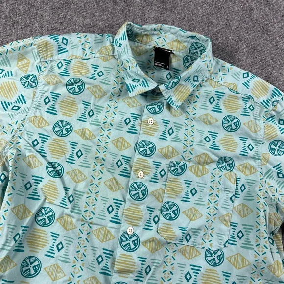 The North Face‎ Button Up Shirt Mens XL Teal Geometric Tribal Print Short Sleeve