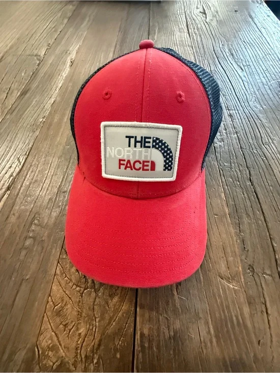The North Face Red Front Navy Mesh Snapback Hat