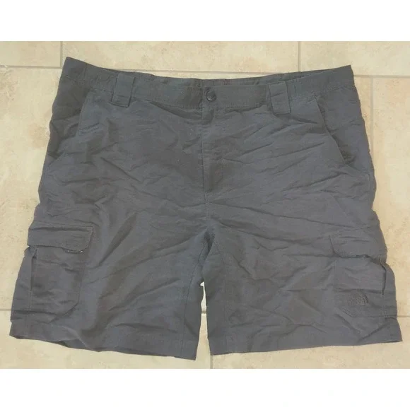 The North Face Mens XL Gray Nylon Cargo Hiking Shorts Dark Grey Outdoor Utility