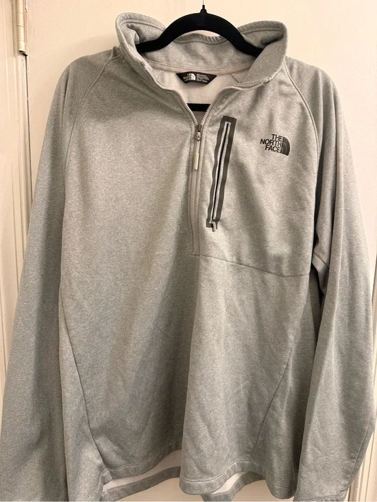 The North Face Men’s Quarter Zip Pullover - XXL Gray - NWOT