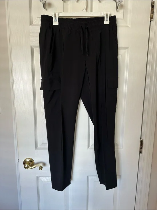 The North Face Black Elastic Cargo Joggers