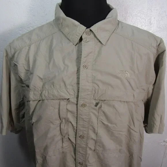 The North Face Men's XXL Tan Short Sleeve Button Up Vented Ripstop Fishing Shirt