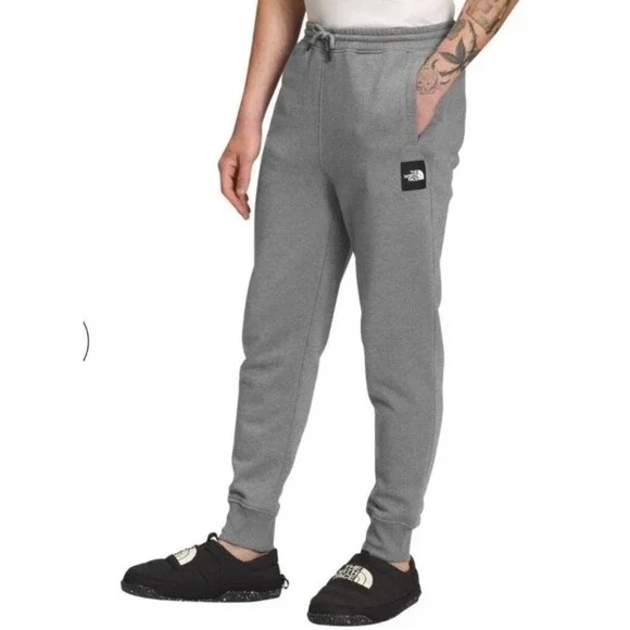 The North Face Mens Box NSE Jogger Pants Medium Heather Gray Fleece Sweatpants