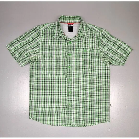 The North Face Button Up Shirt Mens‎ Medium.  Green Plaid Polyester Short Sleeve