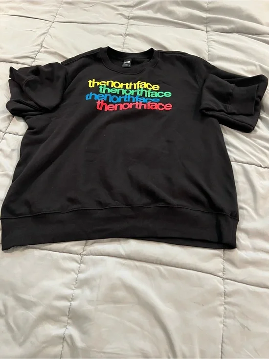 The North Face Me's Black Sweatshirt with Multicolor Stacked Logo size XXL.