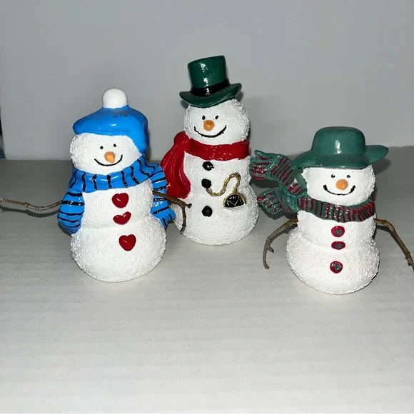 Set‎ of 3 Smiling Hand Painted Snowmen With Twig Arms