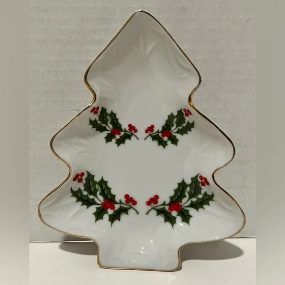 Holly Berry Porcelain Christmas Tree Candy/Trinket Dish Gold Tone Trim Japan