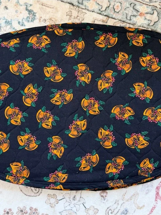 Vintage Quilted Christmas Holiday Bells and Holly Placemats (set of 7)