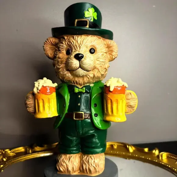 St. Patrick’s Day Leprechaun Teddy Bear Figurine Beer Mugs Irish Decor NWT