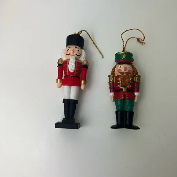 Nutcrackers Figurine wood  Christmas Decor