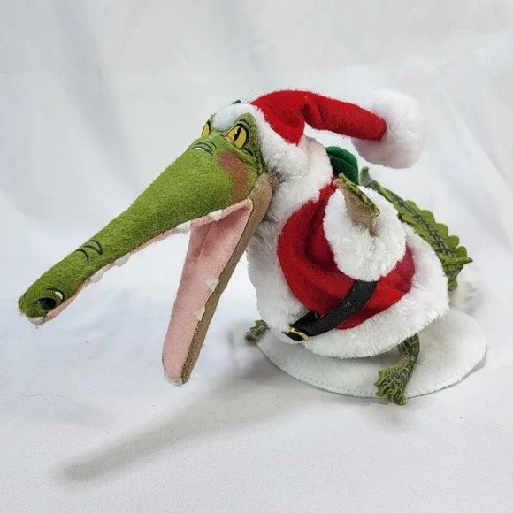 Annalee Christmas Delivery Gator Crocodile Santa Plush Alligator Holiday Decor