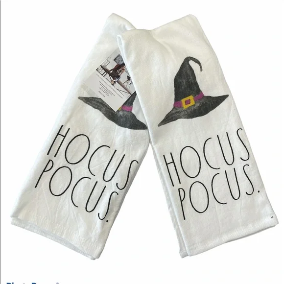 🧙‍♀️Rae Dunn HOCUS POCUS Set of 2 Kitchen Towels
