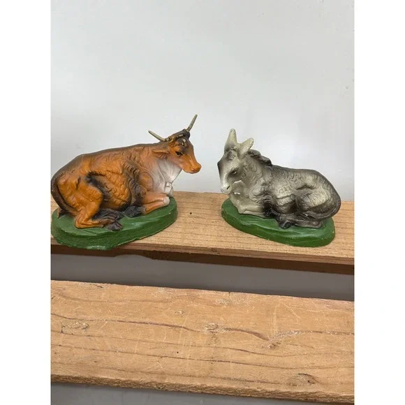 Vintage Fontanini Hand Painted Italy Nativity Ox and Donkey Chalkware Figures‎