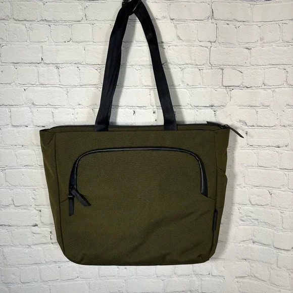 Alpaka Bravo Tote Green Axoflux Laptop Bag Travel Commuter Shoulder Bag 12L