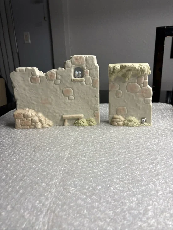 Precious Moments Nativity scene accessory collection