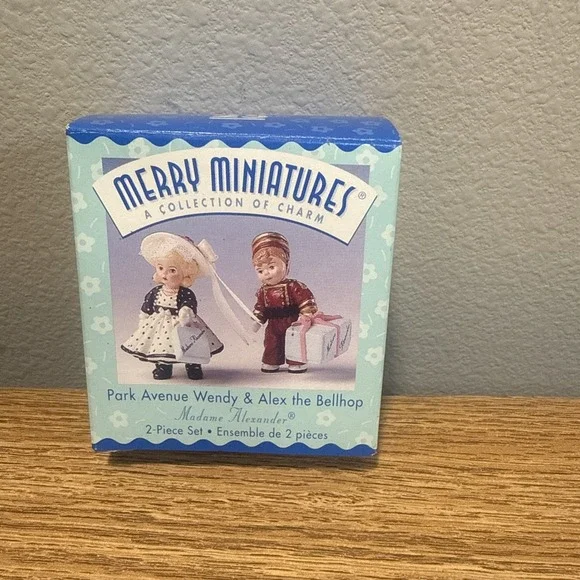 Park Avenue Wendy & Alex Bellhop Hallmark‎ Merry Miniatures Madame Alexander