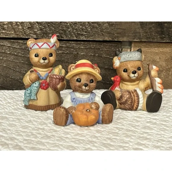 Homco Thanksgiving Bear Lot Of 3‎ Porcelain Figurines Turkey Hunter Corn Fish