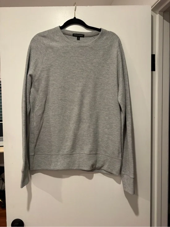 Banana Republic Gray Knit Long Sleeve Shirt | Size Medium