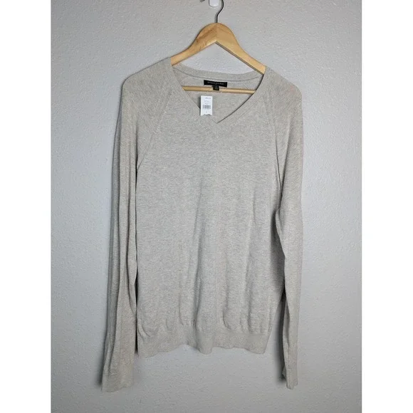 Banana Republic Sweater Mens L Beige‎ V-Neck Cotton Lightweight Pullover