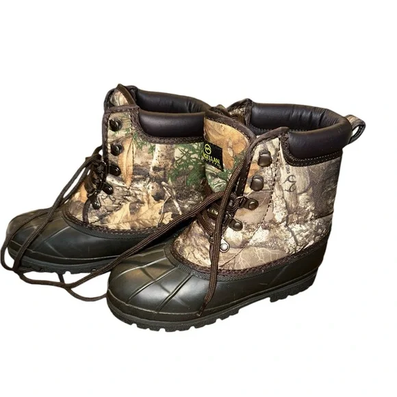 Magellan Outdoors Boys Camo‎ Duck Boot Size youth 2