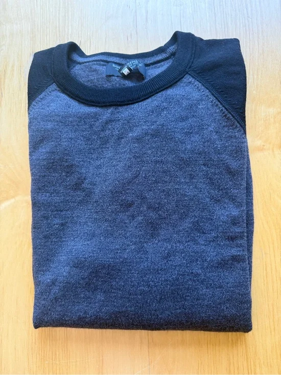 Banana Republic Italian Merino Wool Colorblock Sweater XL Gray Black Raglan