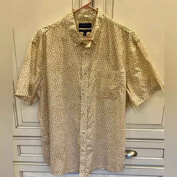 Banana Republic Men’s XL button shirt slim fit