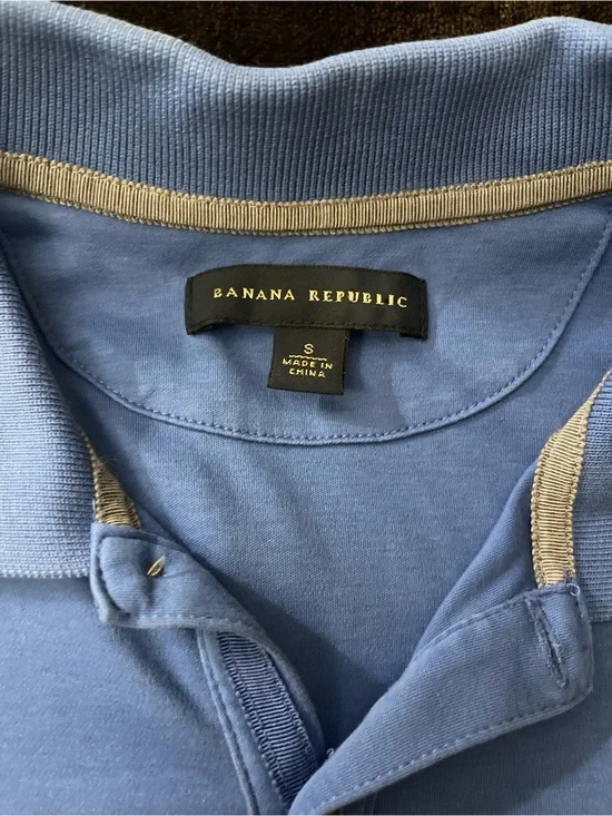 Banana Republic Light Blue Polo Men’s Small