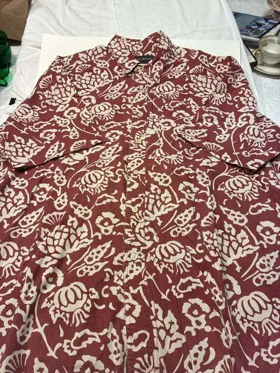 Banana Republic 100% Cotton Floral Print Short Sleeve Button-Up Shirt