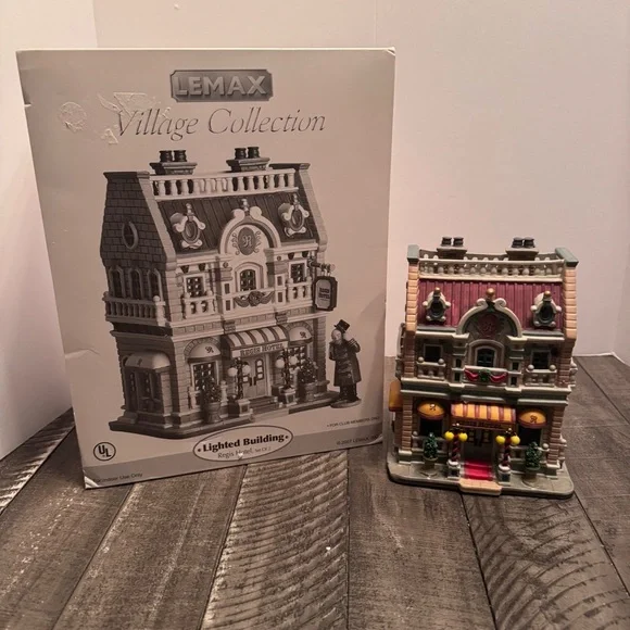 Lemax Regis Hotel Village Collection Lighted Building Club‎ Limited Edition READ