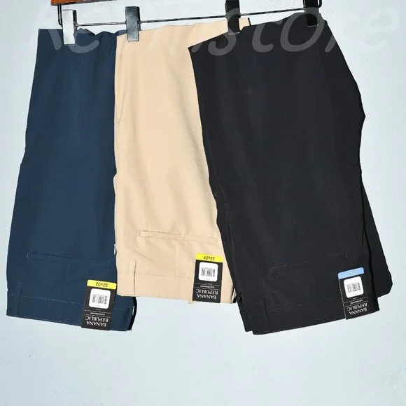 3 PAIRS Banana Republic‎ Men's Flat Front Pants. Price is for 3.