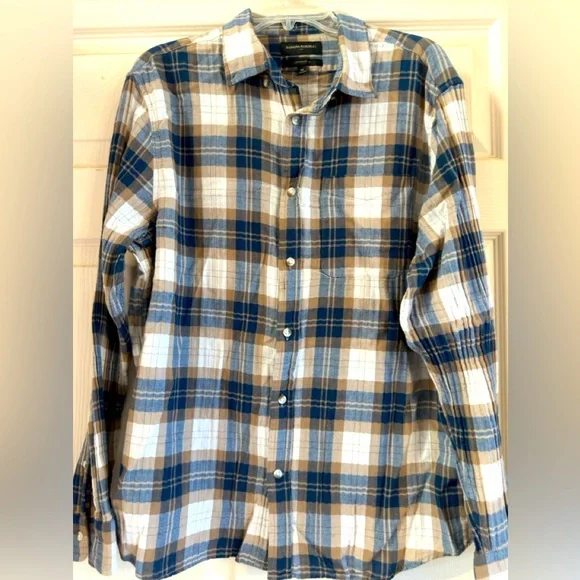 EUC Banana Republic Navy and Beige Plaid Shirt Size‎ XL